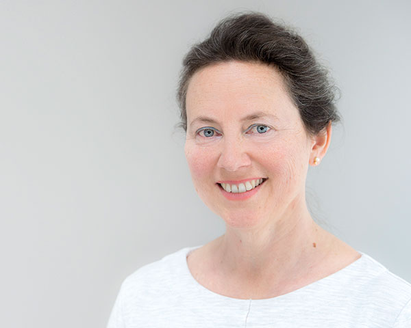 Portraitbild von Andrea Schumacher – Alexandertechnik und Qi Gong